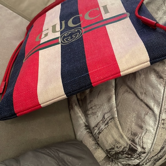 Nice Gucci canvas drawstring backpack can be both for women and men very unique - Picture 8 of 8